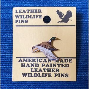 Leather Duck Pin Vintage Handmade Painted Wildlife Fowl Brooch Carded Bird 24B